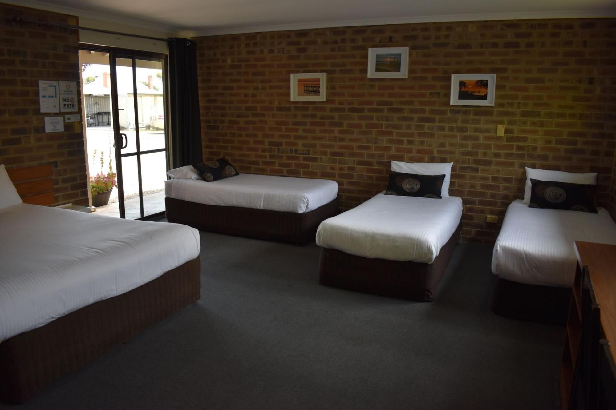 Lake Albert Motel Meningie Экстерьер фото
