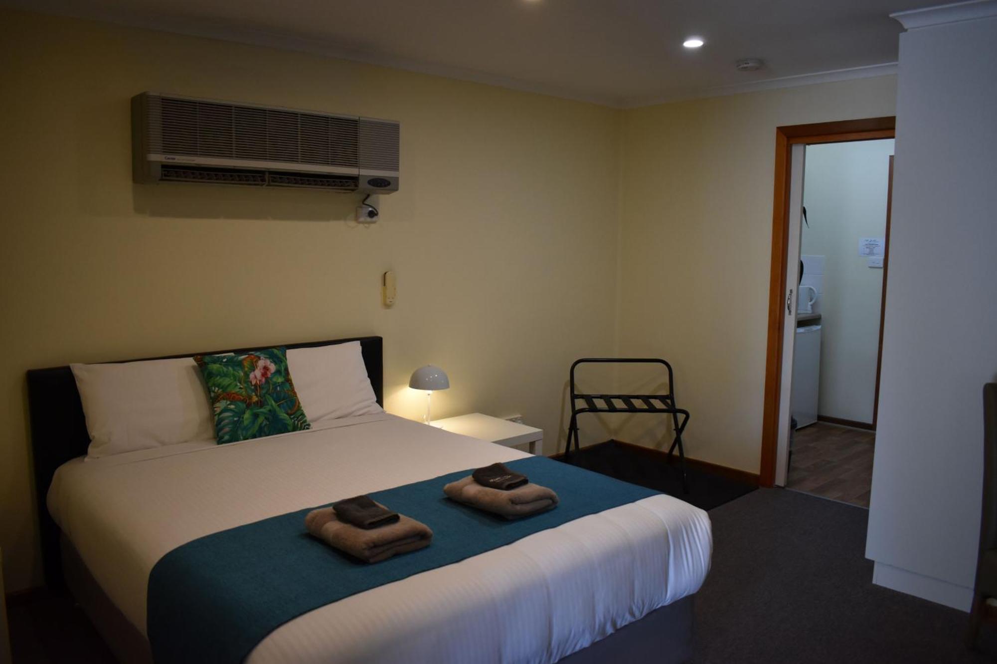 Lake Albert Motel Meningie Экстерьер фото