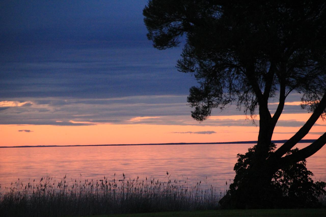 Lake Albert Motel Meningie Экстерьер фото